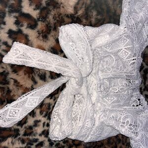 SHEIN White Lace Tie-Waist Top